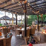 Sofitel Dubai The Palm Resort & Spa